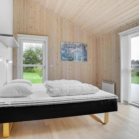 4 Bedroom Cozy In * Jerup